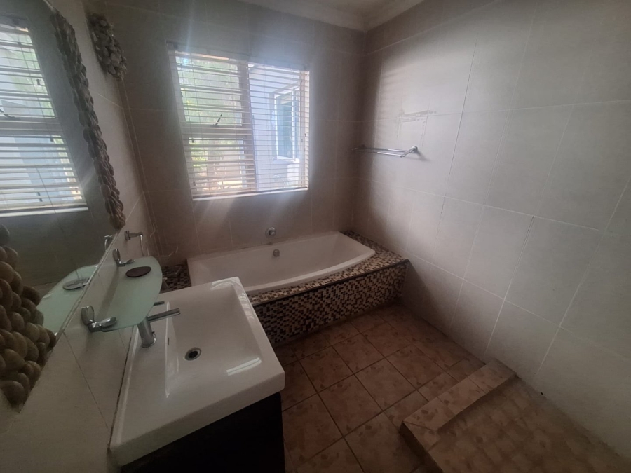 7 Bedroom Property for Sale in Dan Pienaar Free State